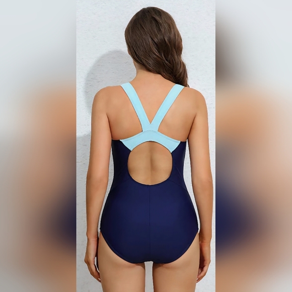 Attraco Racerback Colorblock One Piece Swimsuit Women S - NWT - Picture 5 of 6